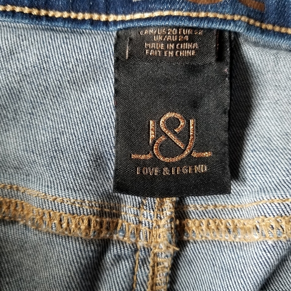 Plus Size Women's Addition Elle Love And Legend Two-Tone Crop Jeans - Picture 9 of 9